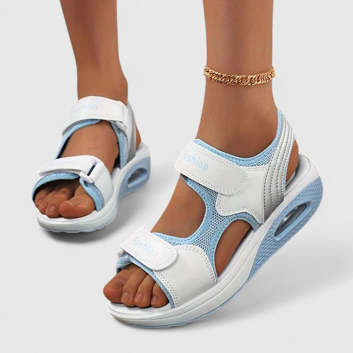 Carra - Letvægts Polstrede Sandaler