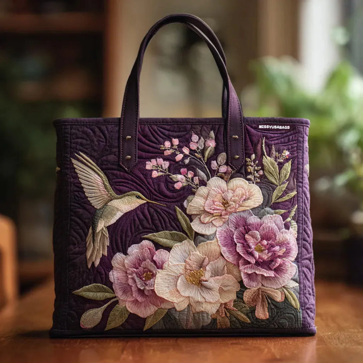 Lioba | Gesteppet Tragetaske med Motiv Kolibri og Pinke Blomster