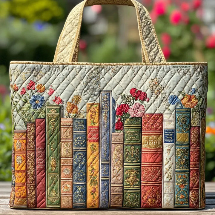 Christiane | Quilted Tote Bag med Motiv Fortryllet Bibliotek