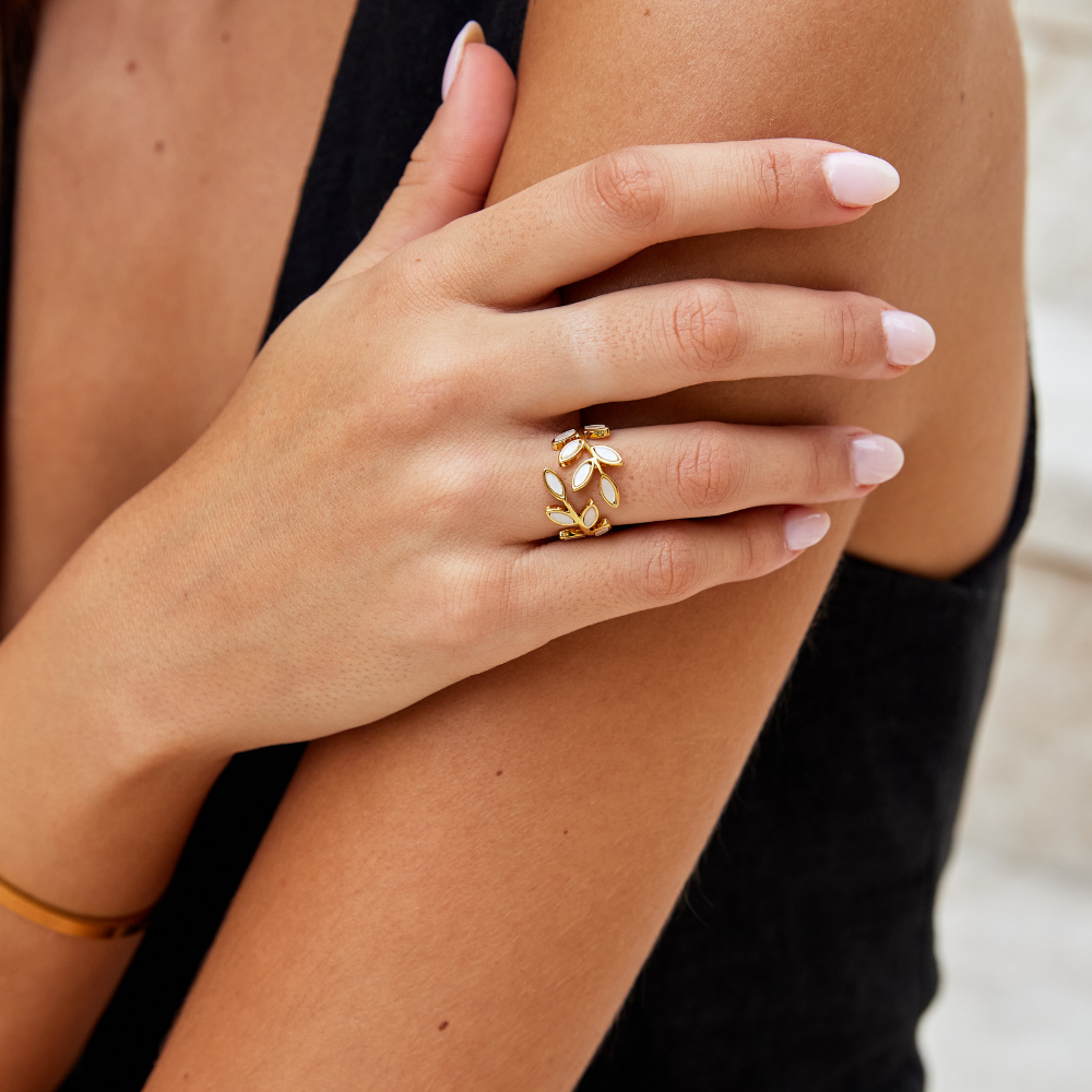 Serene - Guldblad Ring