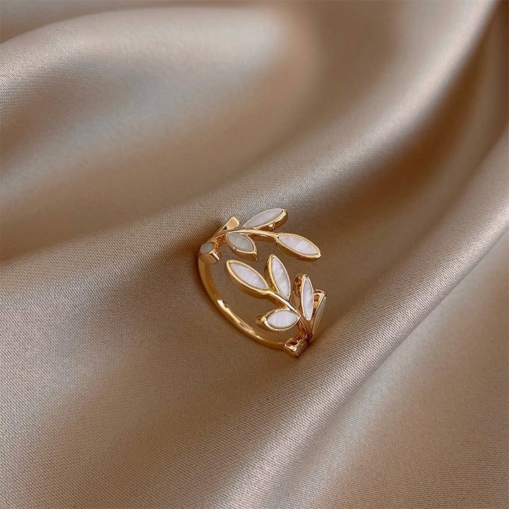 Pure - Hvid Opal Blad Justerbar Ring