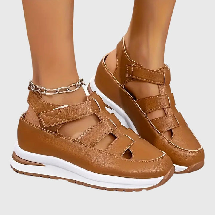 Finnie - Alsidige Komfortable Sandaler