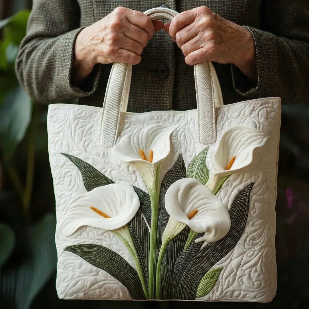 Margot | Gesteppet Taske med Motiv Hvide Calla-Liljer