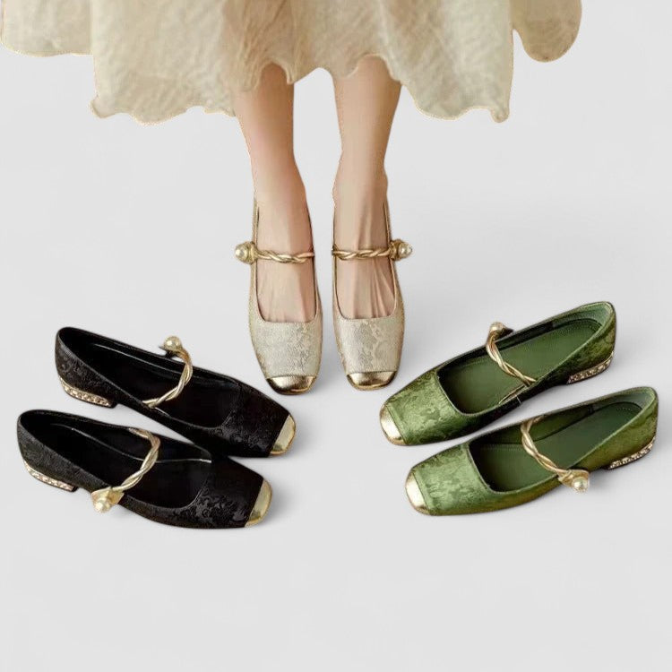 Pax - Elegant Fodvenlige Mary Janes