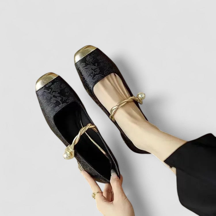 Pax - Elegant Fodvenlige Mary Janes