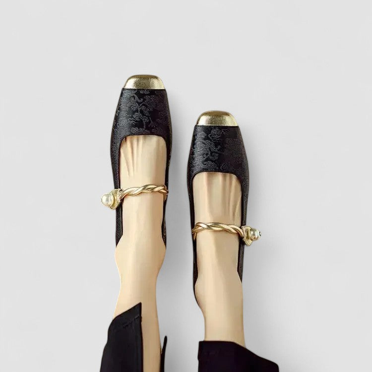 Pax - Elegant Fodvenlige Mary Janes