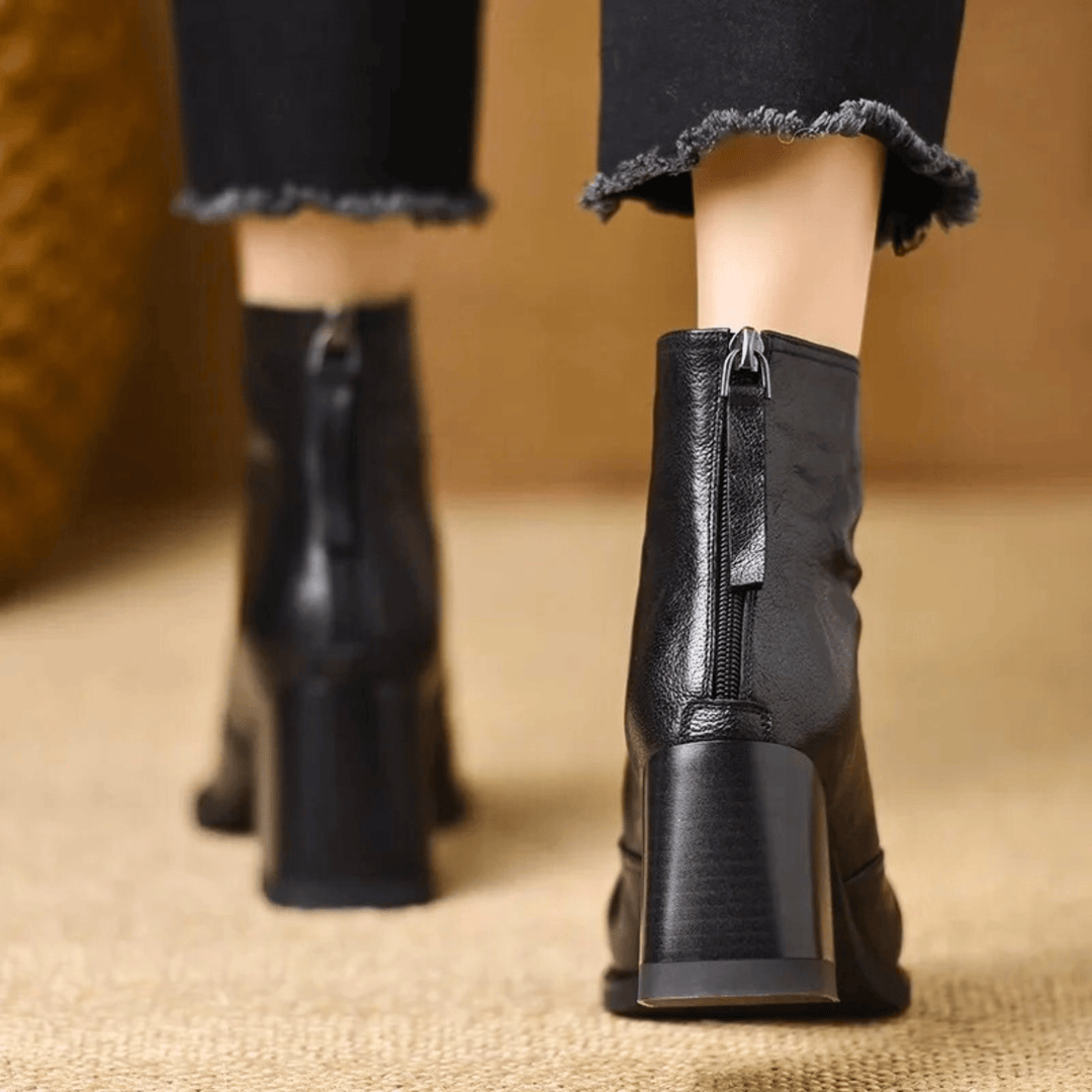 Klaudia - Luksuriøse Støvletter med Mellemhøjt Hæl